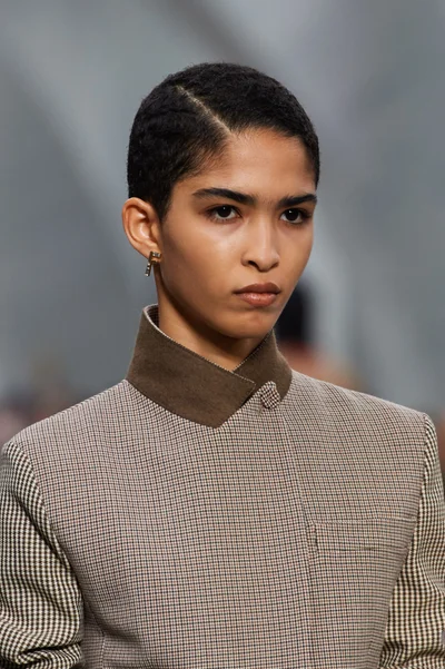 Look 27
